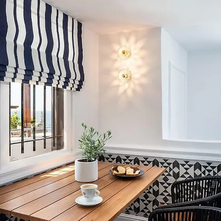 Feriehus Alexandra's Lighthouse View